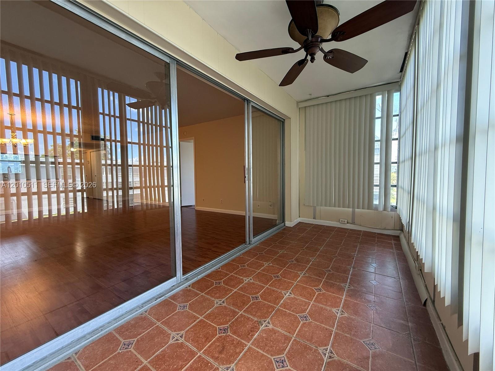 SANDS POINT CONDOMINIUM IV - Residential Lease