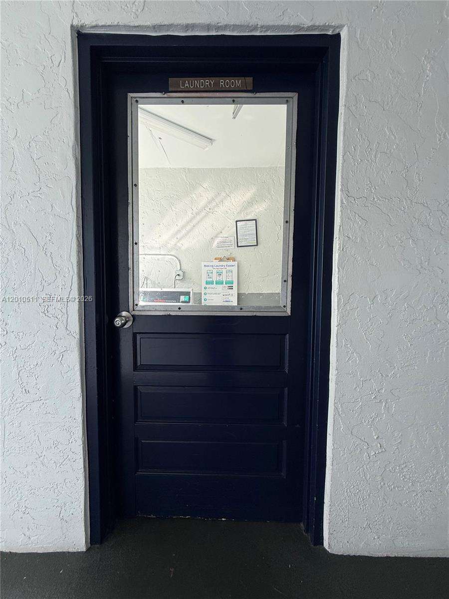 SANDS POINT CONDOMINIUM IV - Residential Lease