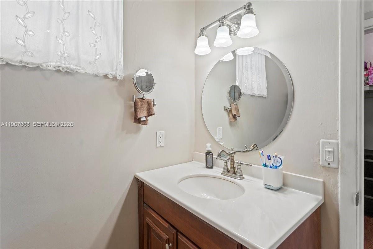 PINE MEADOWS SEC 4 - Residential