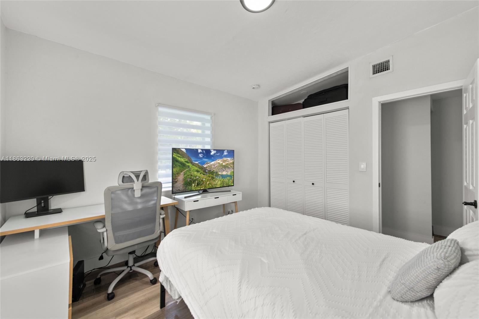 SHERWOOD FOREST - Residential Lease