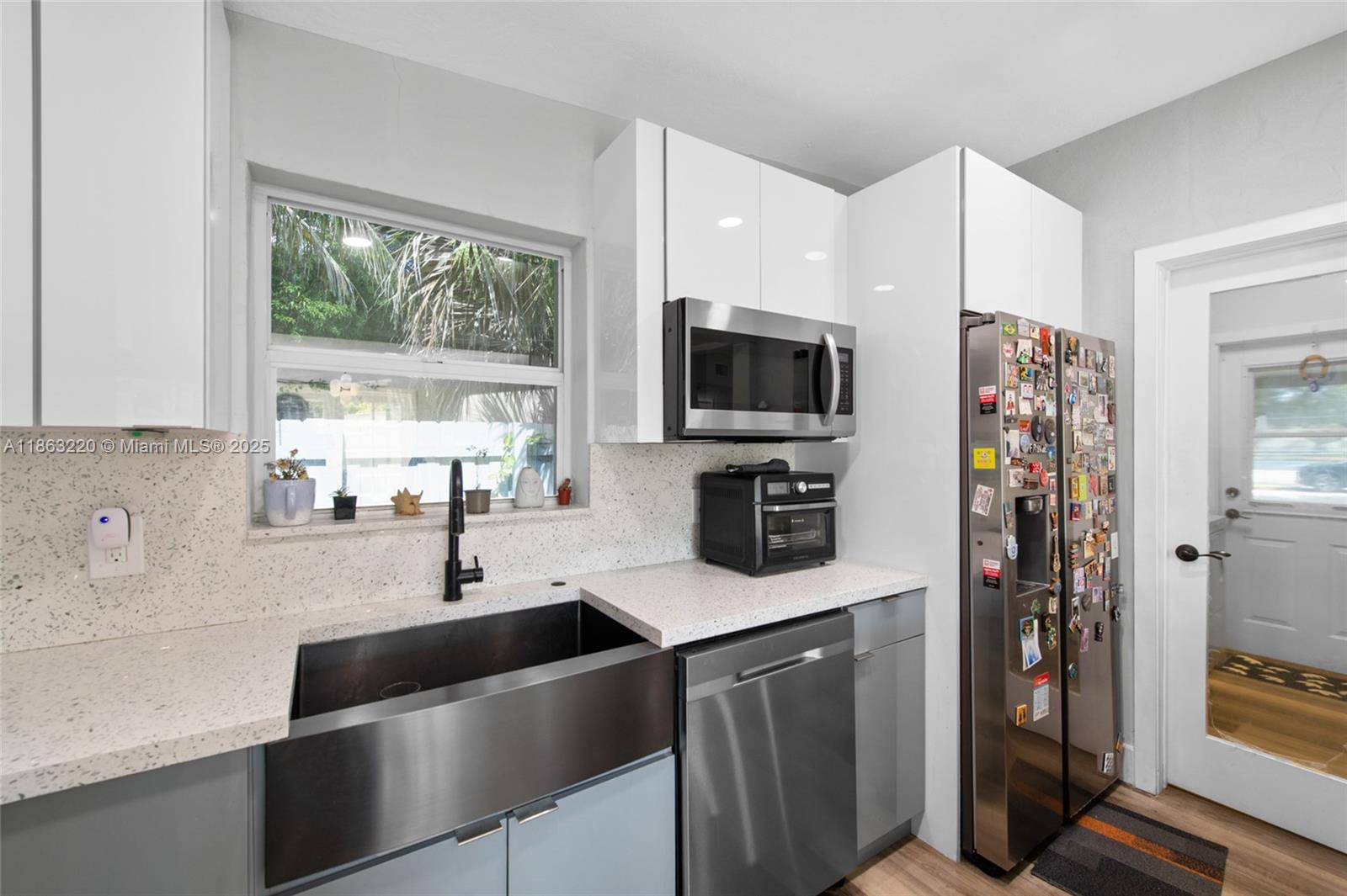 SHERWOOD FOREST - Residential Lease