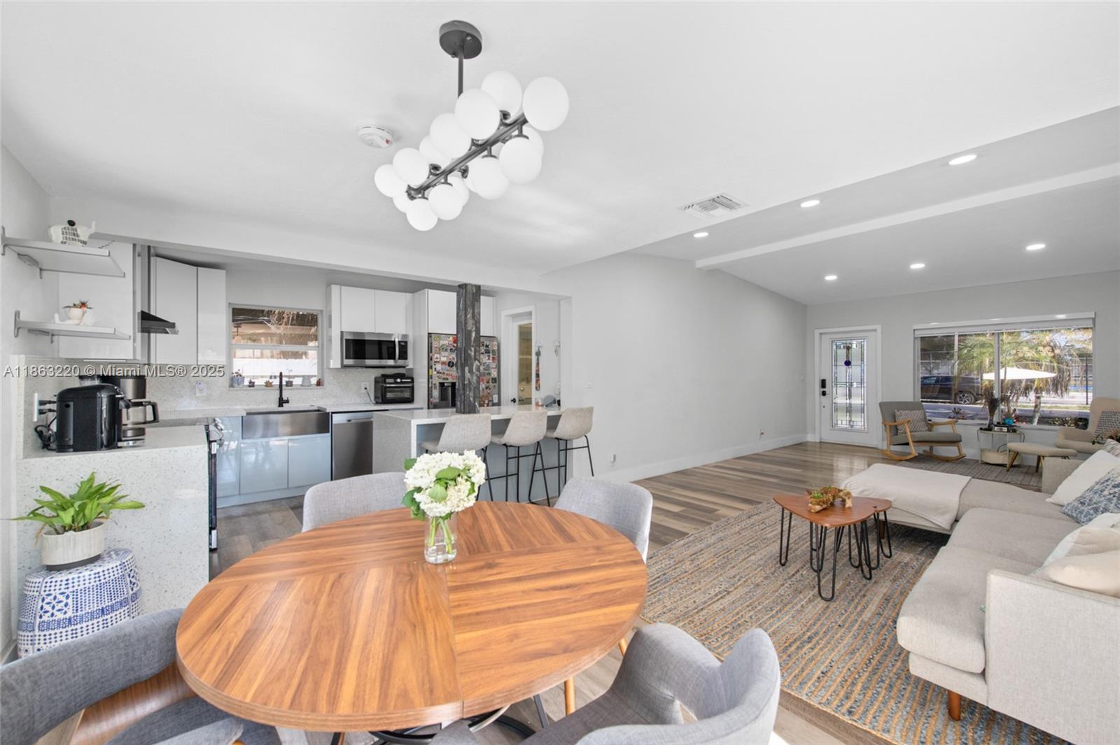 SHERWOOD FOREST - Residential Lease