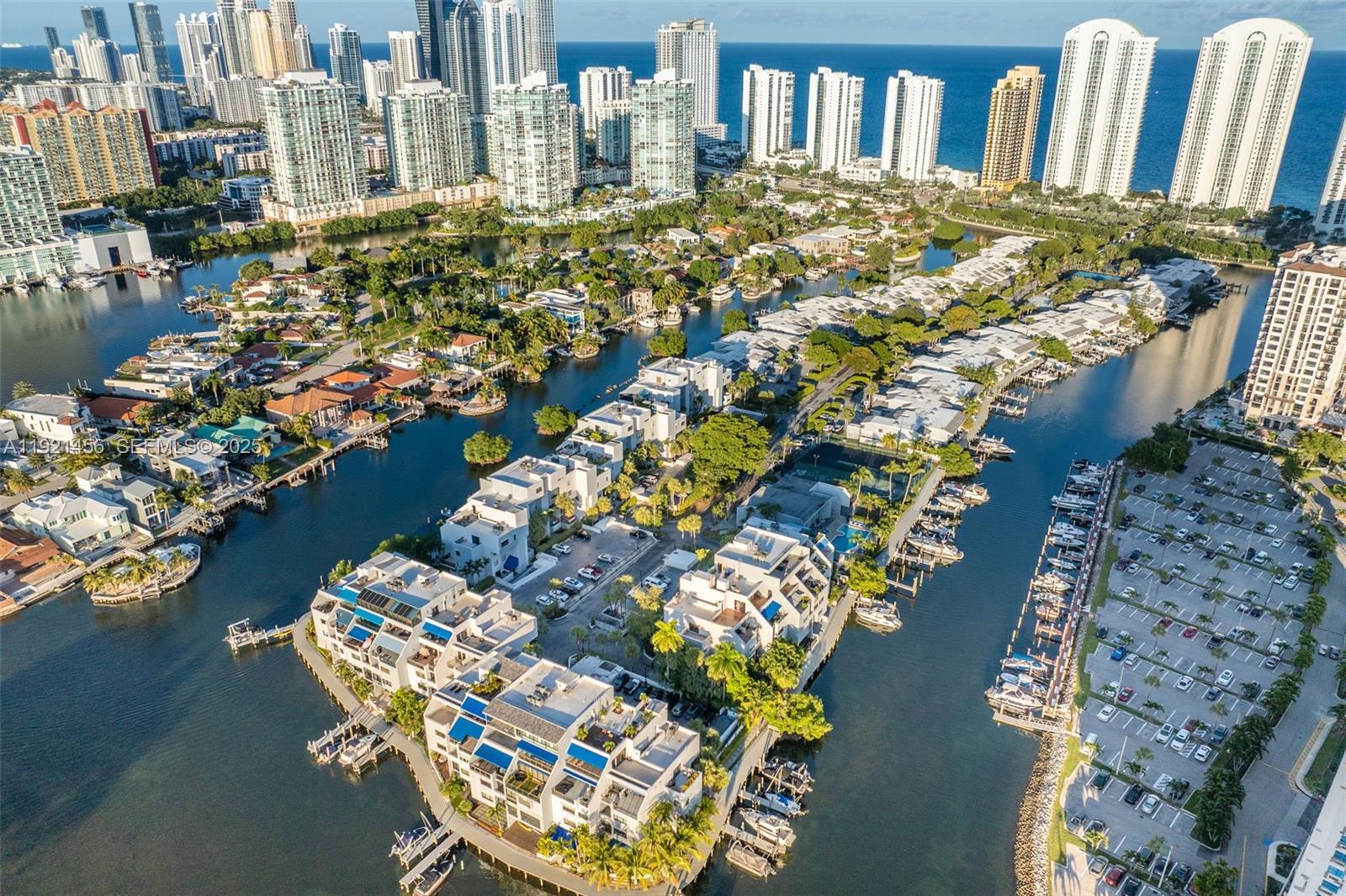 POINCIANA IS YT & RCQ CLU - Residential Lease