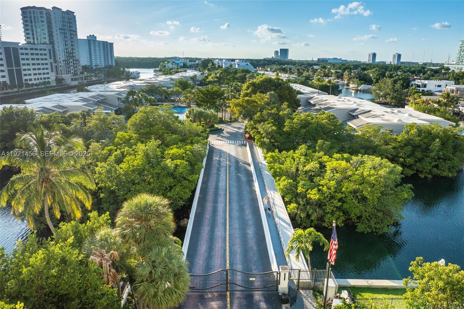 POINCIANA IS YT & RCQ CLU - Residential Lease