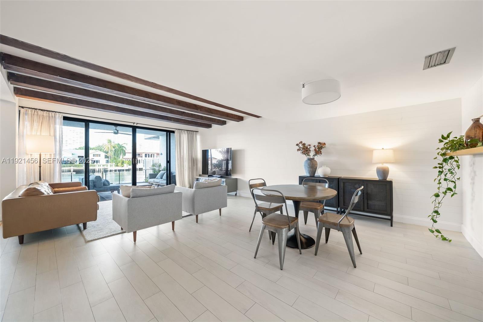 POINCIANA IS YT & RCQ CLU - Residential Lease