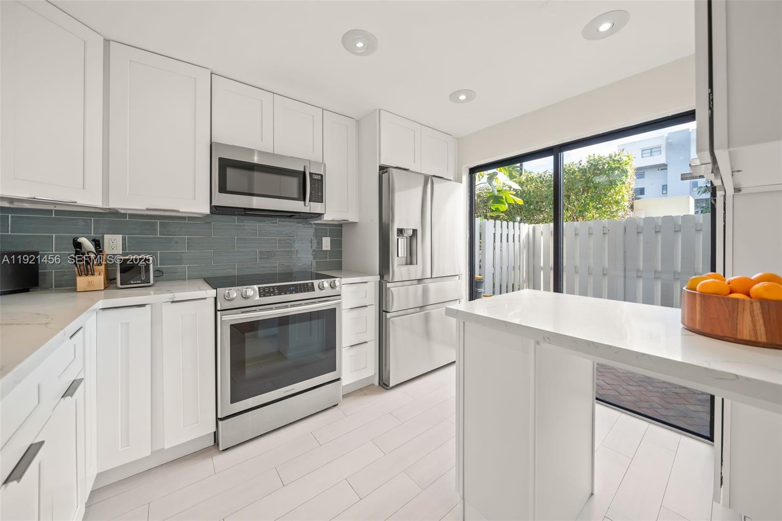 POINCIANA IS YT & RCQ CLU - Residential Lease