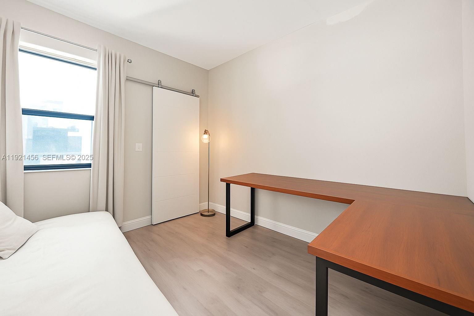 POINCIANA IS YT & RCQ CLU - Residential Lease