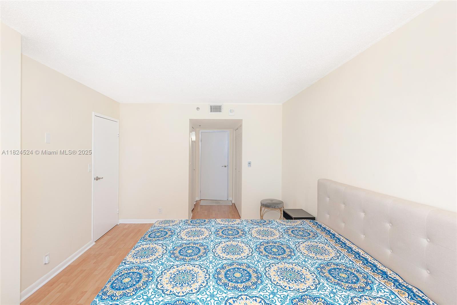 THE GRANDVIEW PALACE COND - Residential