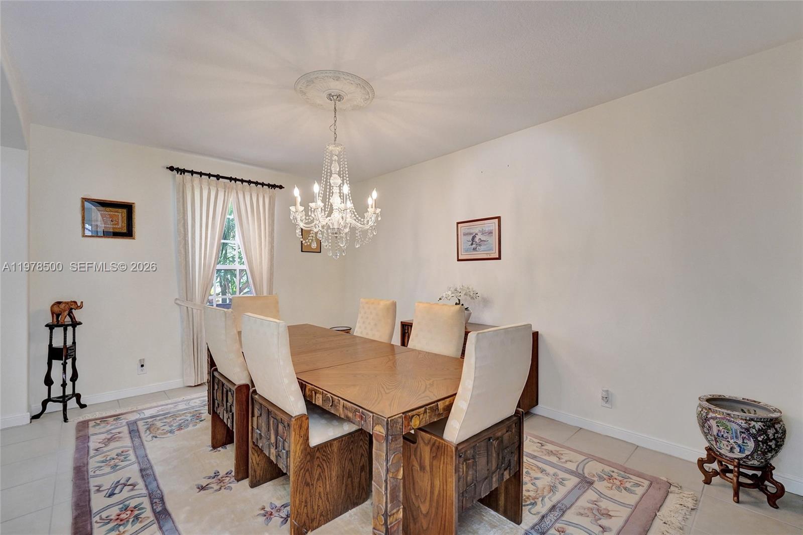 WINDSOR PALMS - Residential