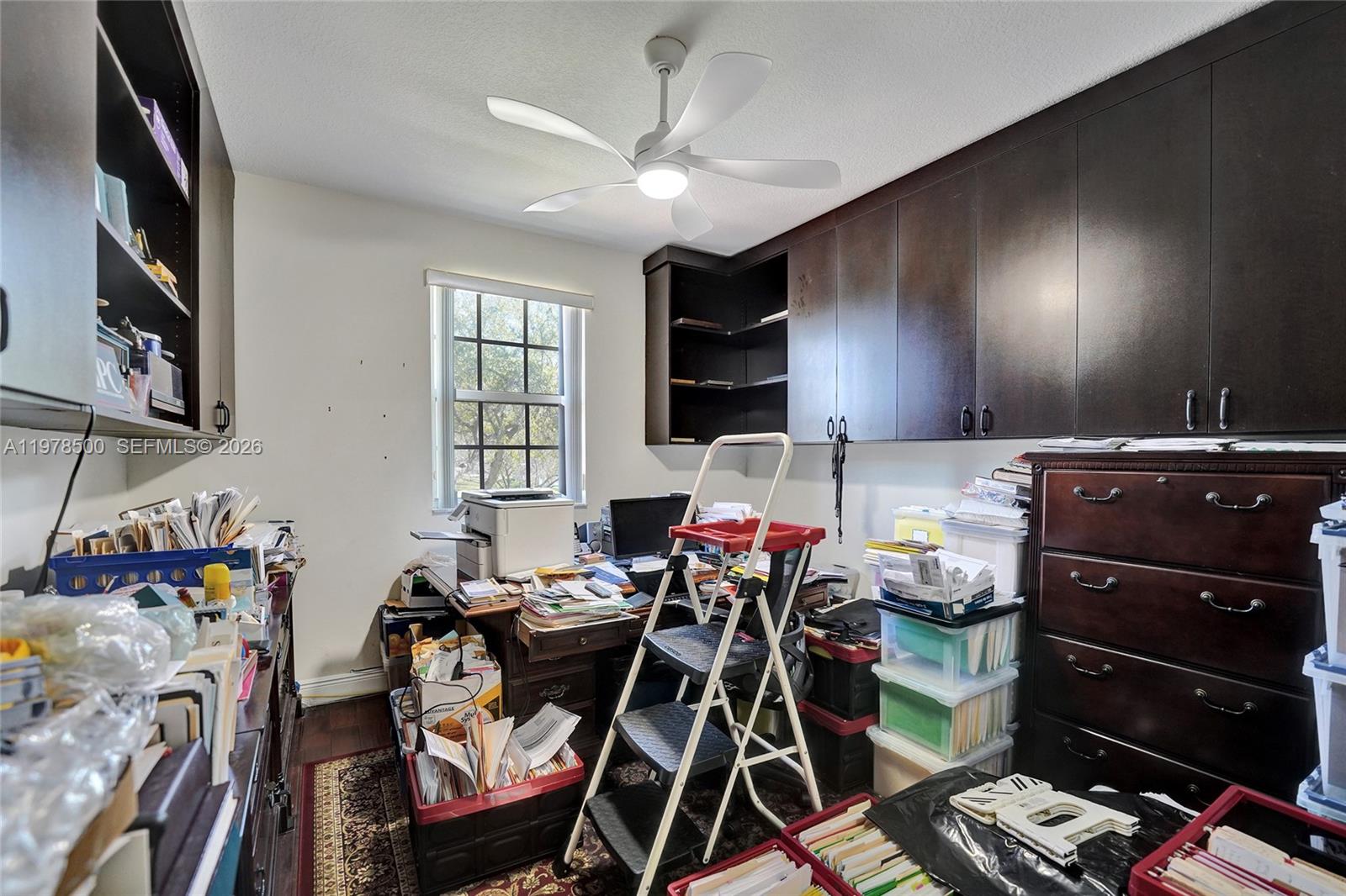 WINDSOR PALMS - Residential