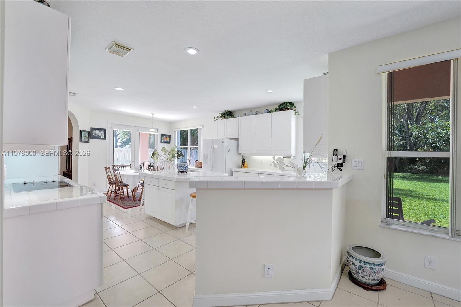 WINDSOR PALMS - Residential