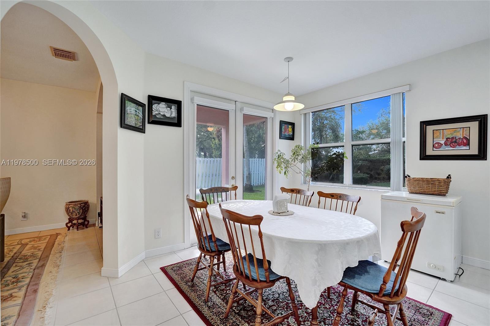 WINDSOR PALMS - Residential