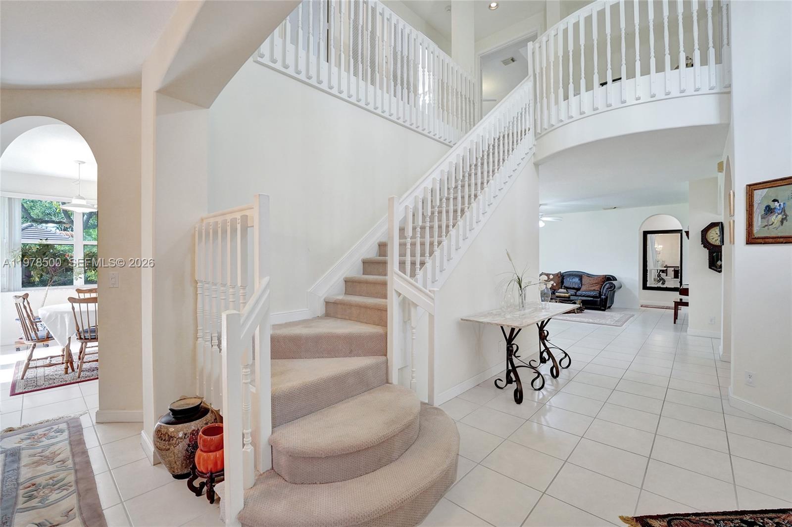 WINDSOR PALMS - Residential