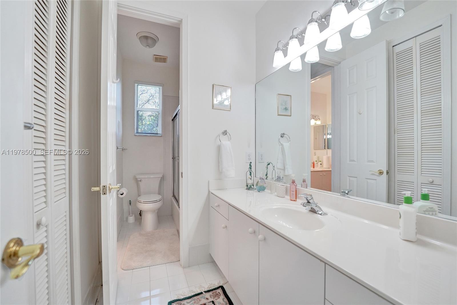 WINDSOR PALMS - Residential