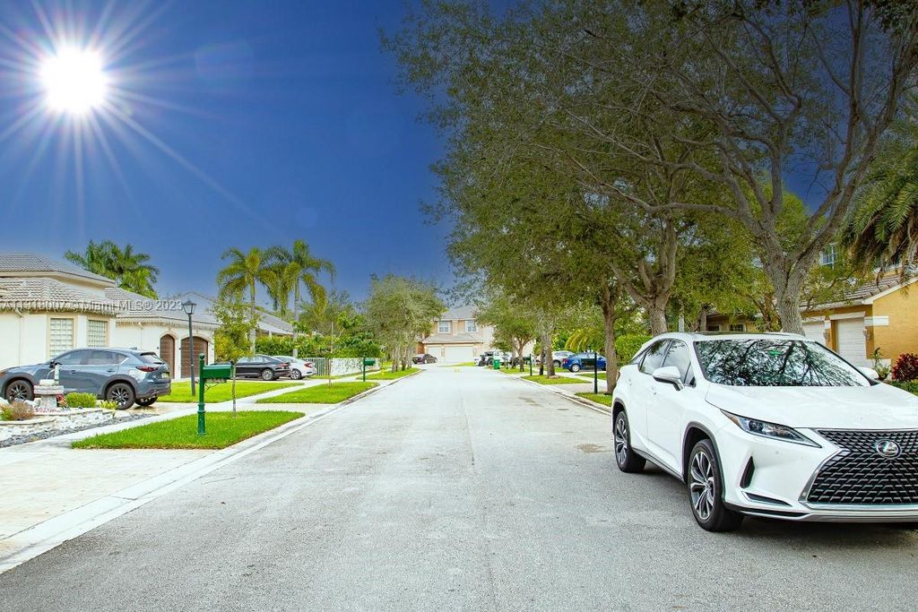 Photo of 18544 SW 47th Ct, Miramar, FL 33029 (MLS # A11318007)