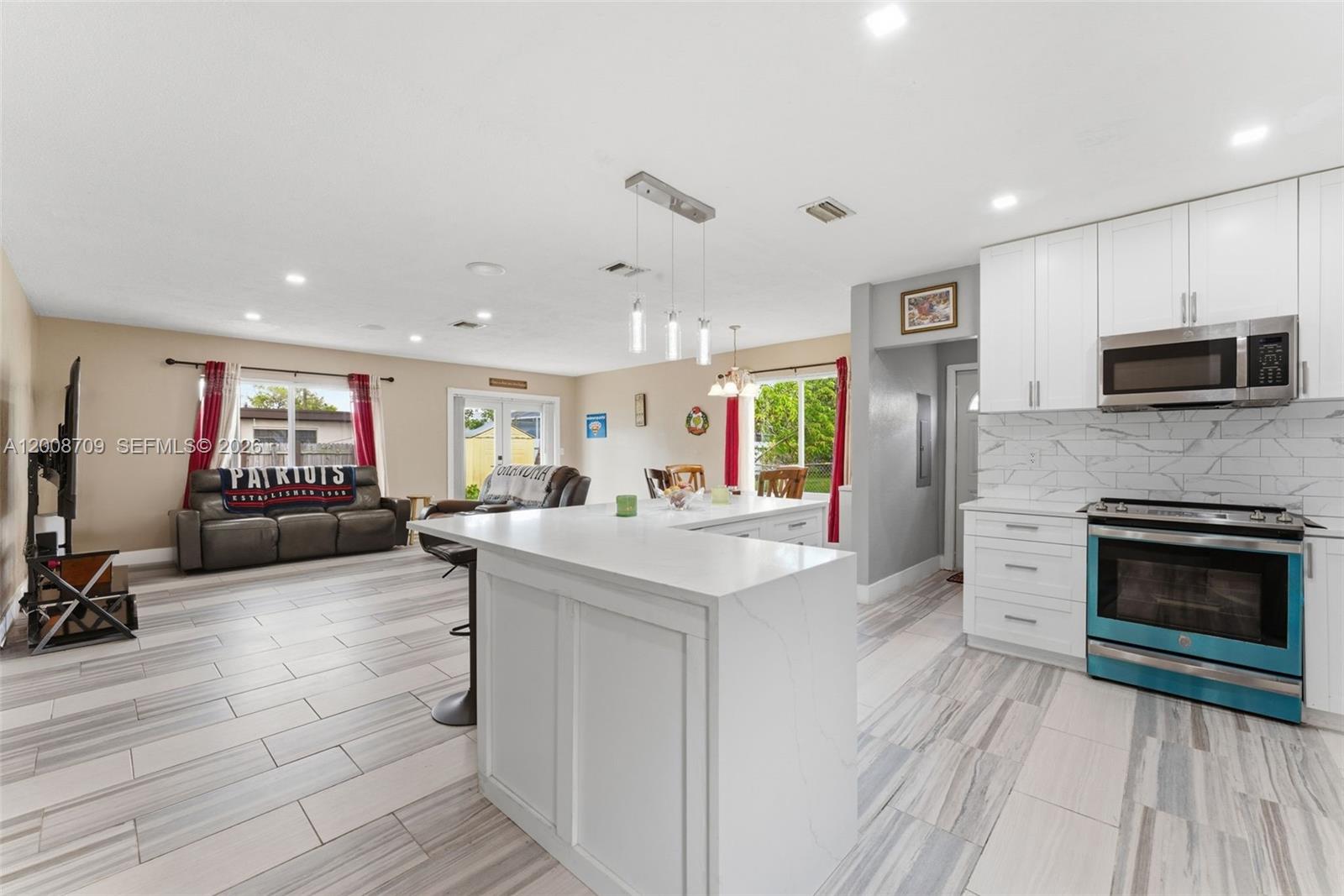 SCOTT LAKE MANOR SEC 4 - Residential