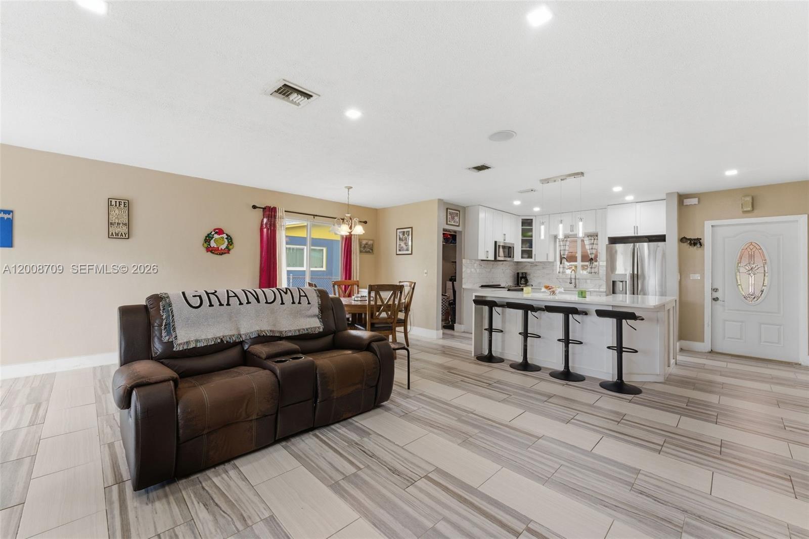 SCOTT LAKE MANOR SEC 4 - Residential