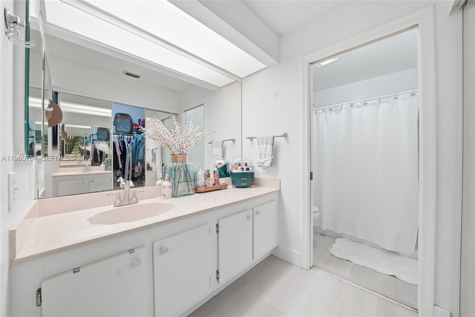 KEYS-GATE NO 2 - Residential