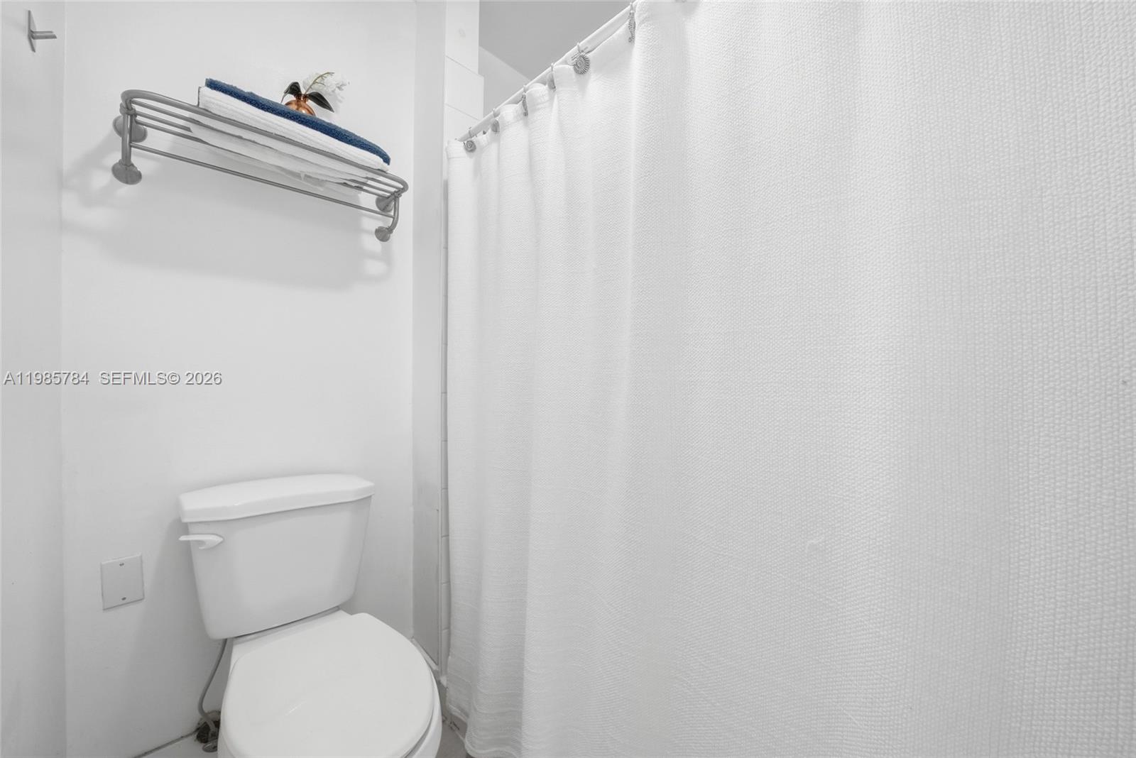 KEYS-GATE NO 2 - Residential