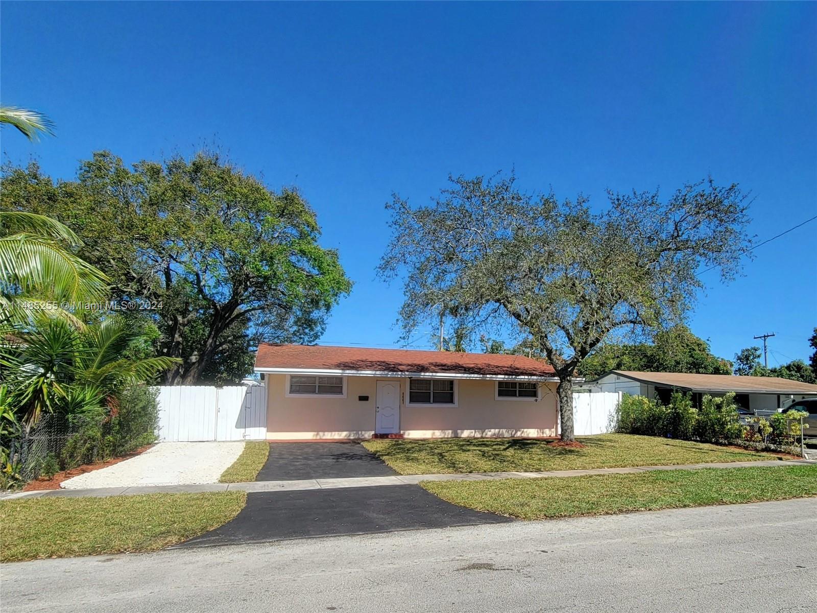 Property for Sale at 6441 Allen St St, Hollywood, Broward County, Florida - Bedrooms: 3 
Bathrooms: 2  - $510,000