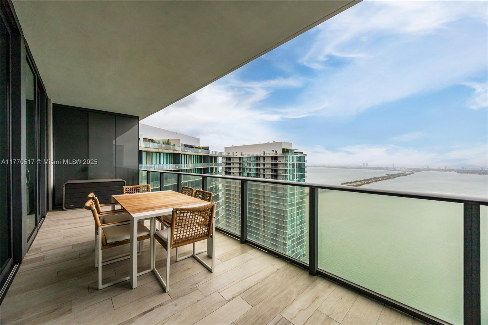 Gran Paraiso - Residential