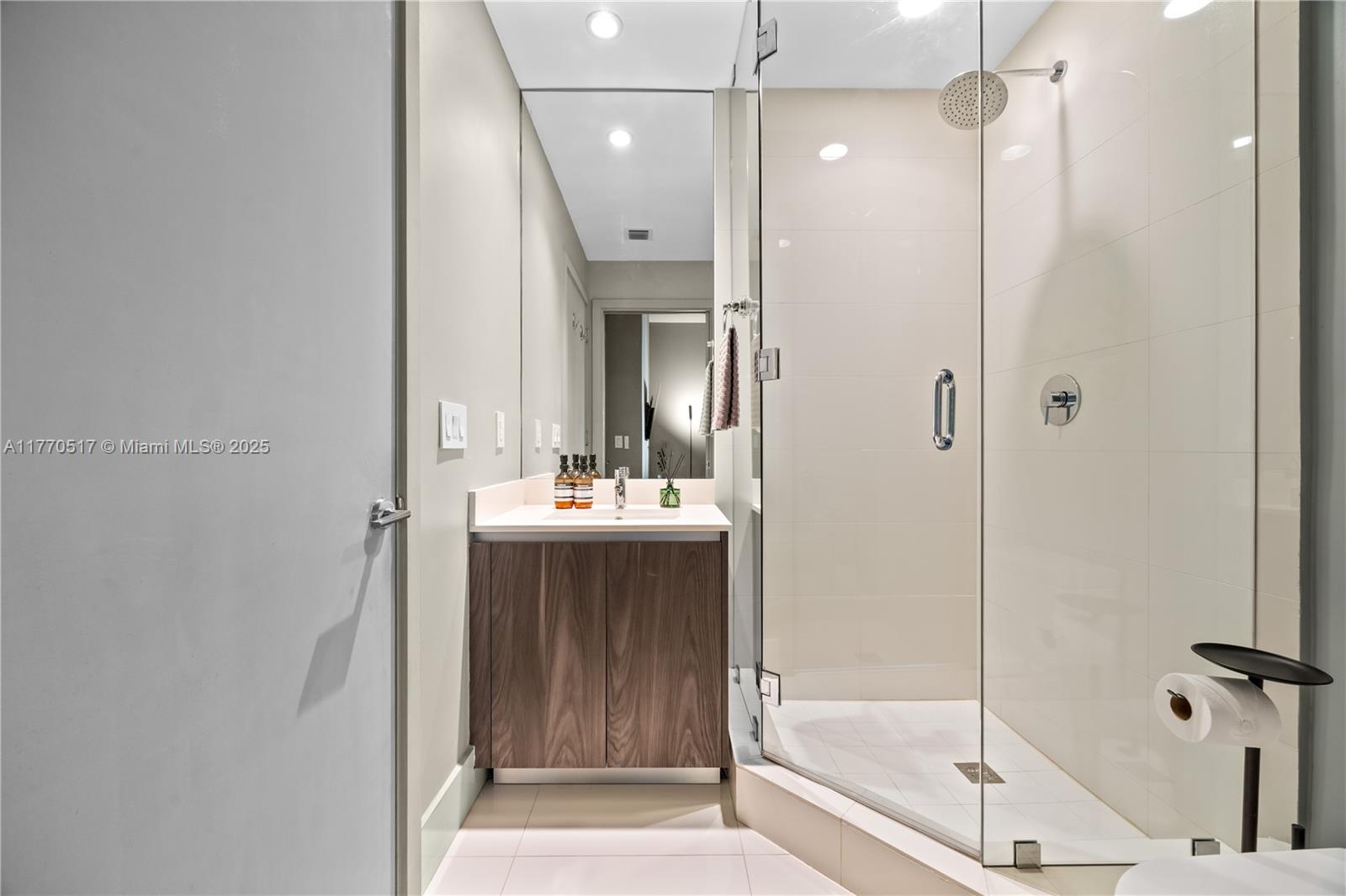 Gran Paraiso - Residential