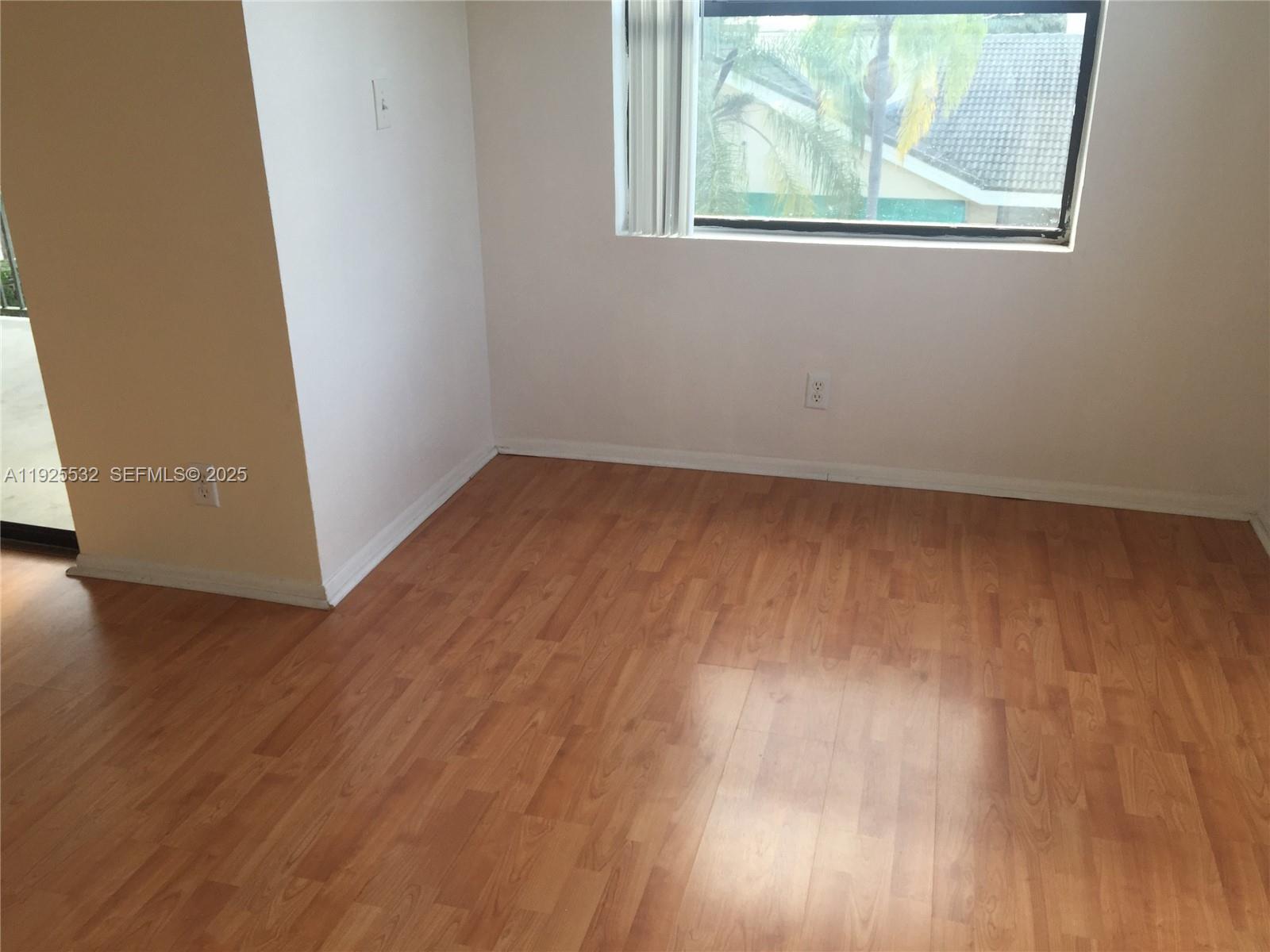 SUMMERBREEZE CONDO - Residential Lease