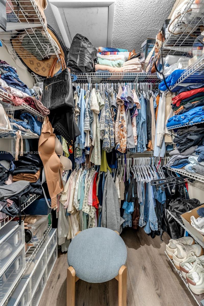 WESTWIND LAKES SEC 1 - Residential