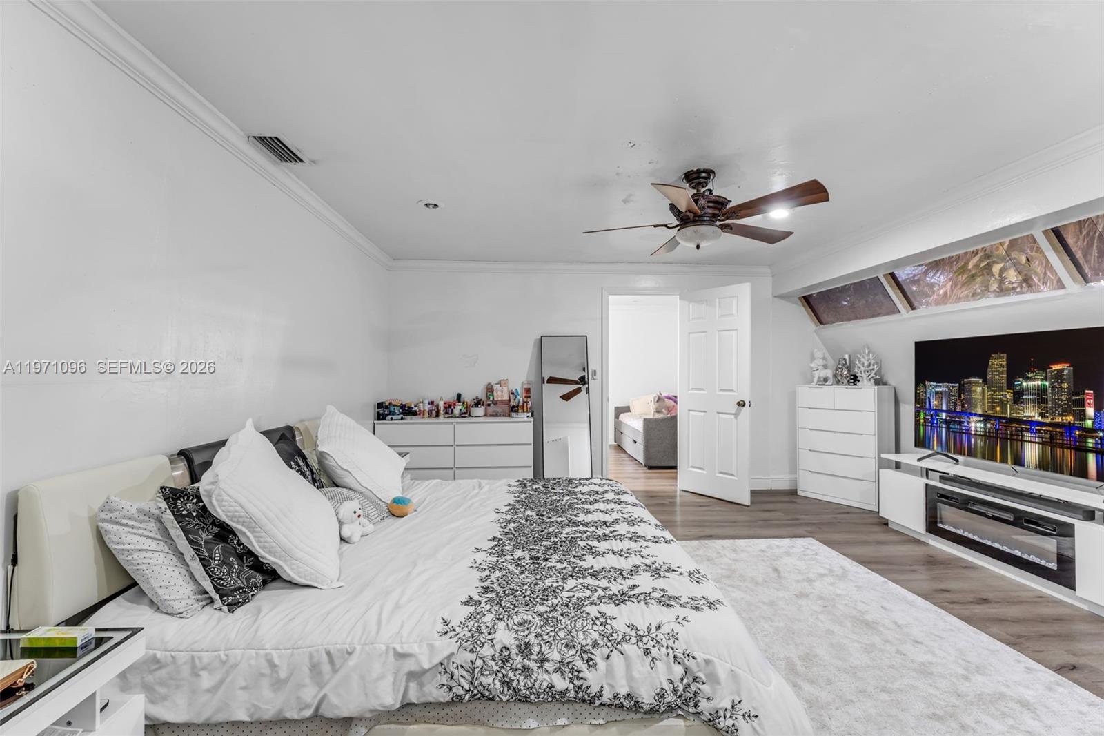 WESTWIND LAKES SEC 1 - Residential