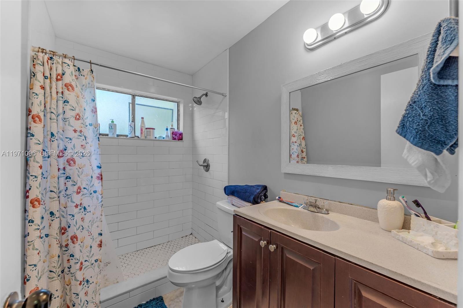 WESTWIND LAKES SEC 1 - Residential