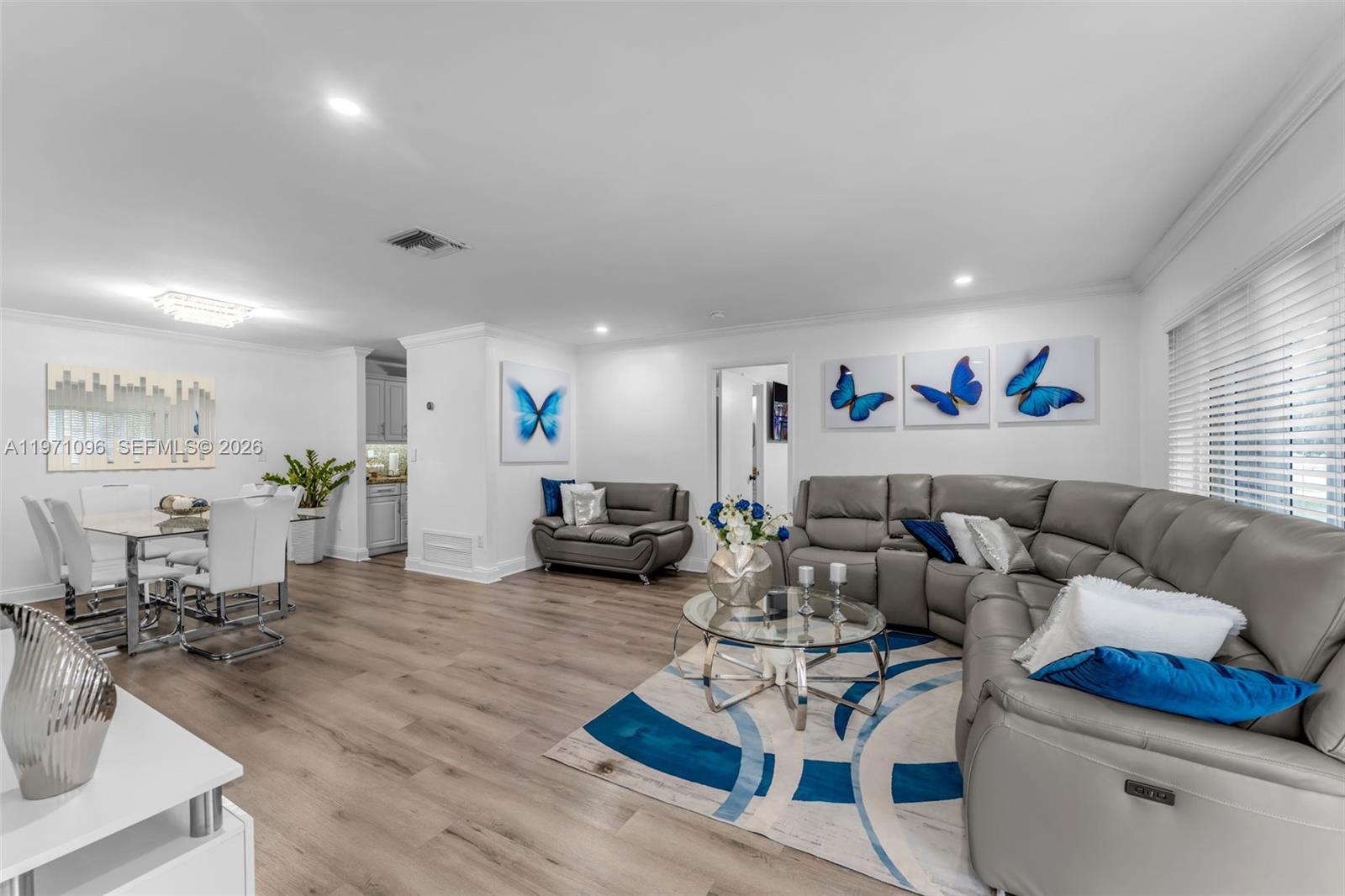 WESTWIND LAKES SEC 1 - Residential