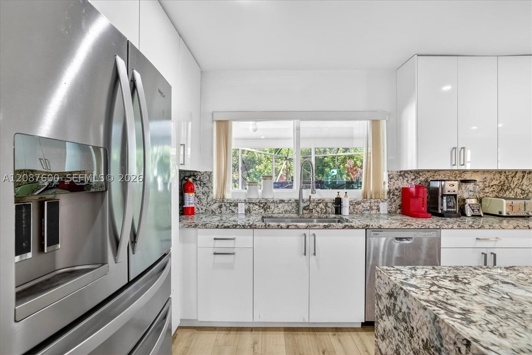 3211 Calle Largo Dr
