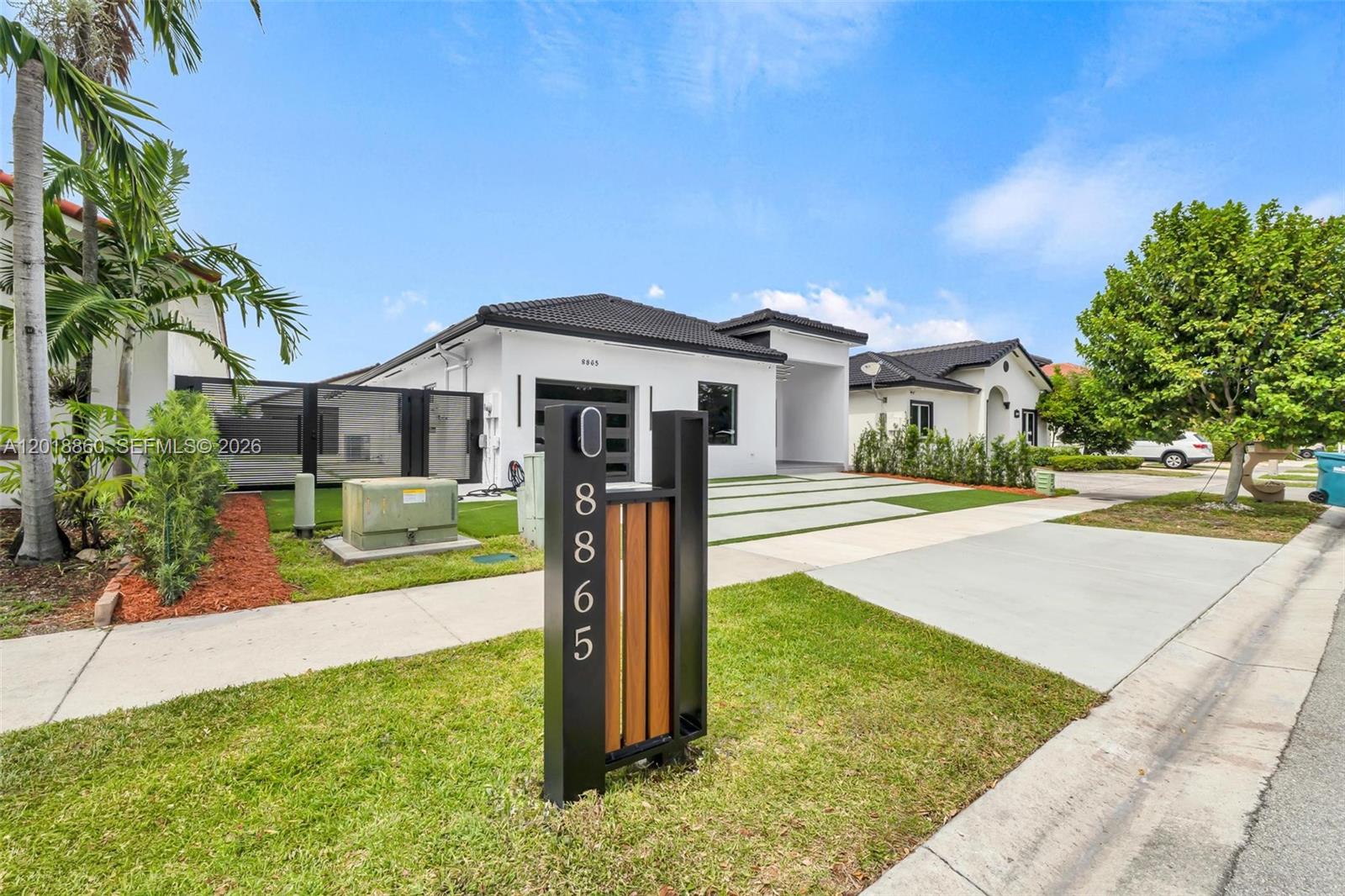 8865 NW 148th Ter