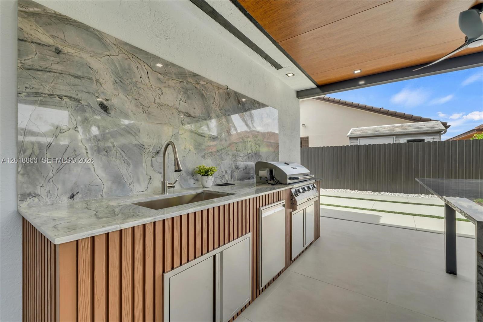 WEST LAKES GARDENS 1ST AD - Residential