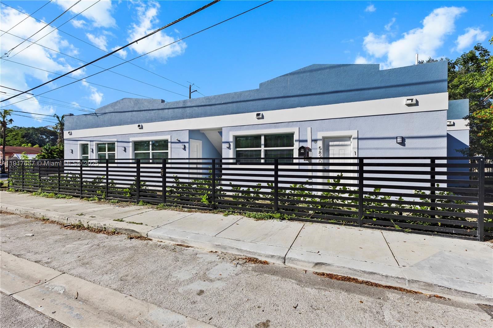 COLLEGE PARK - Residential Income