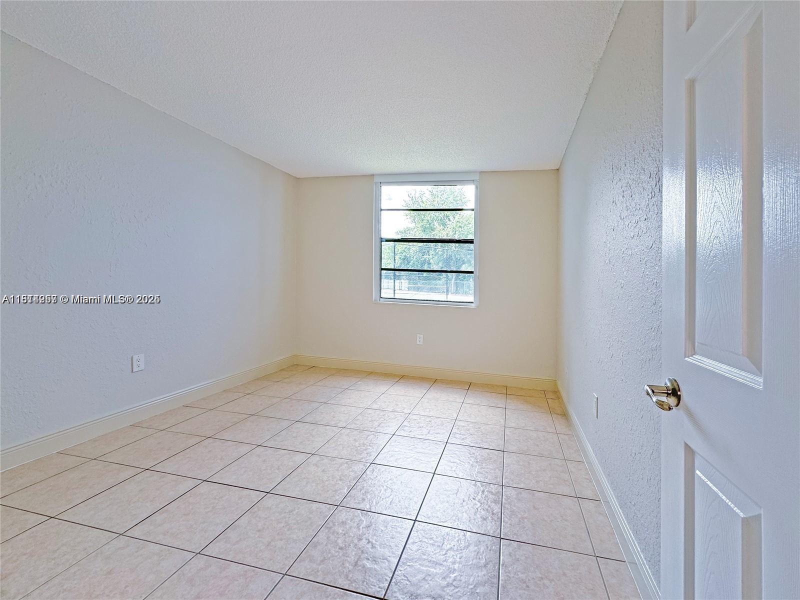 BLEAU GROTTO CONDO - Residential Lease