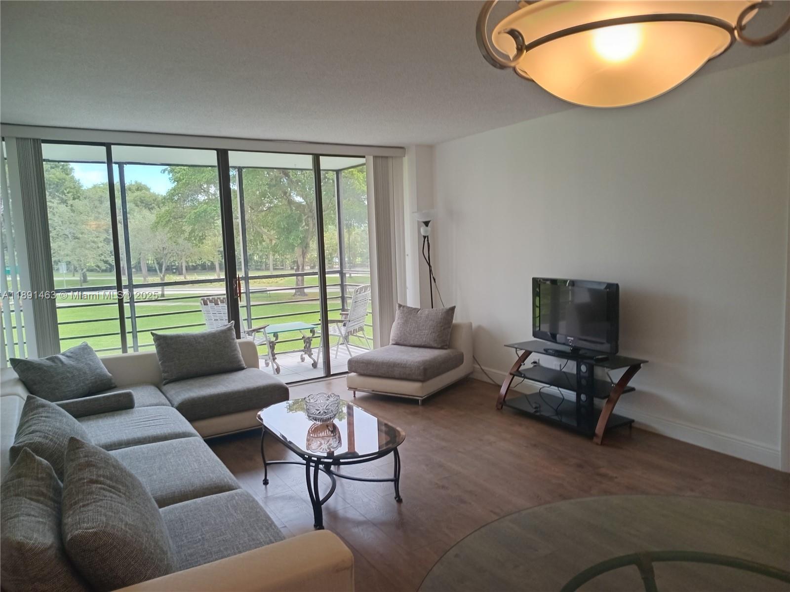 BISCAYA IV CONDO - Residential