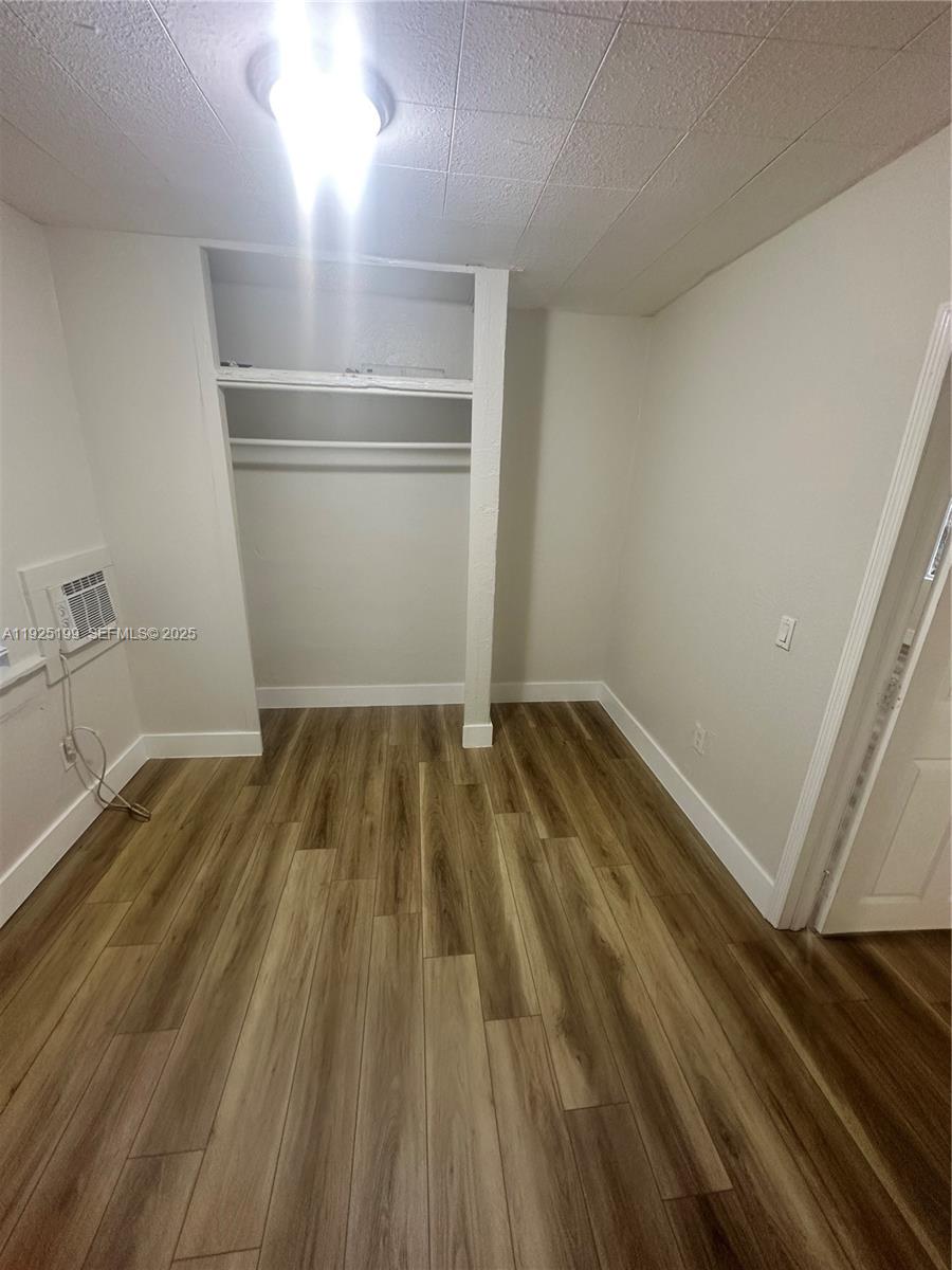 ROCKMOOR PLACE - Residential Lease