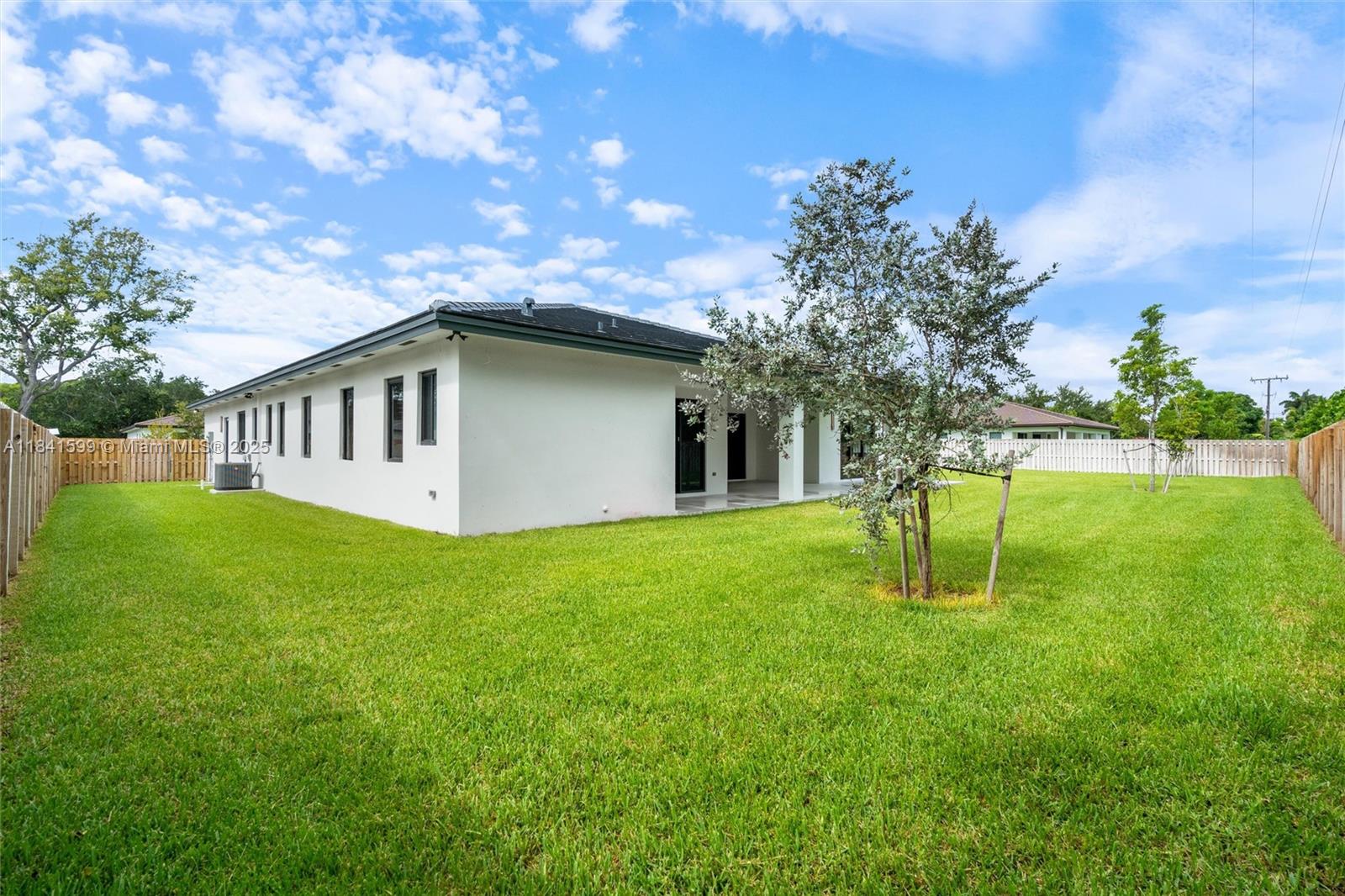 CURBELO AT OLD CUTLER - Residential