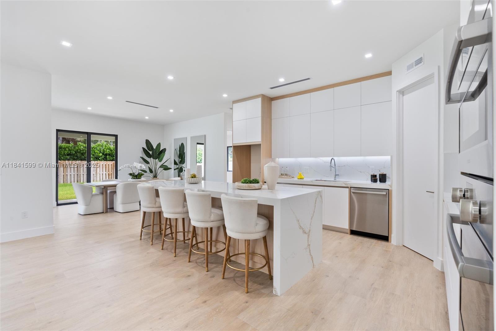 CURBELO AT OLD CUTLER - Residential