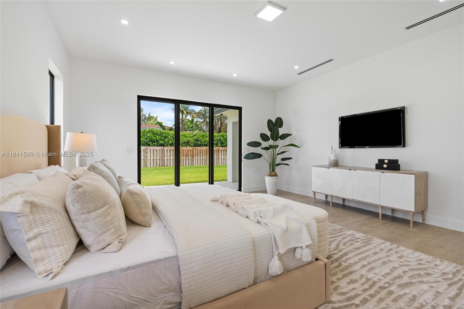 CURBELO AT OLD CUTLER - Residential