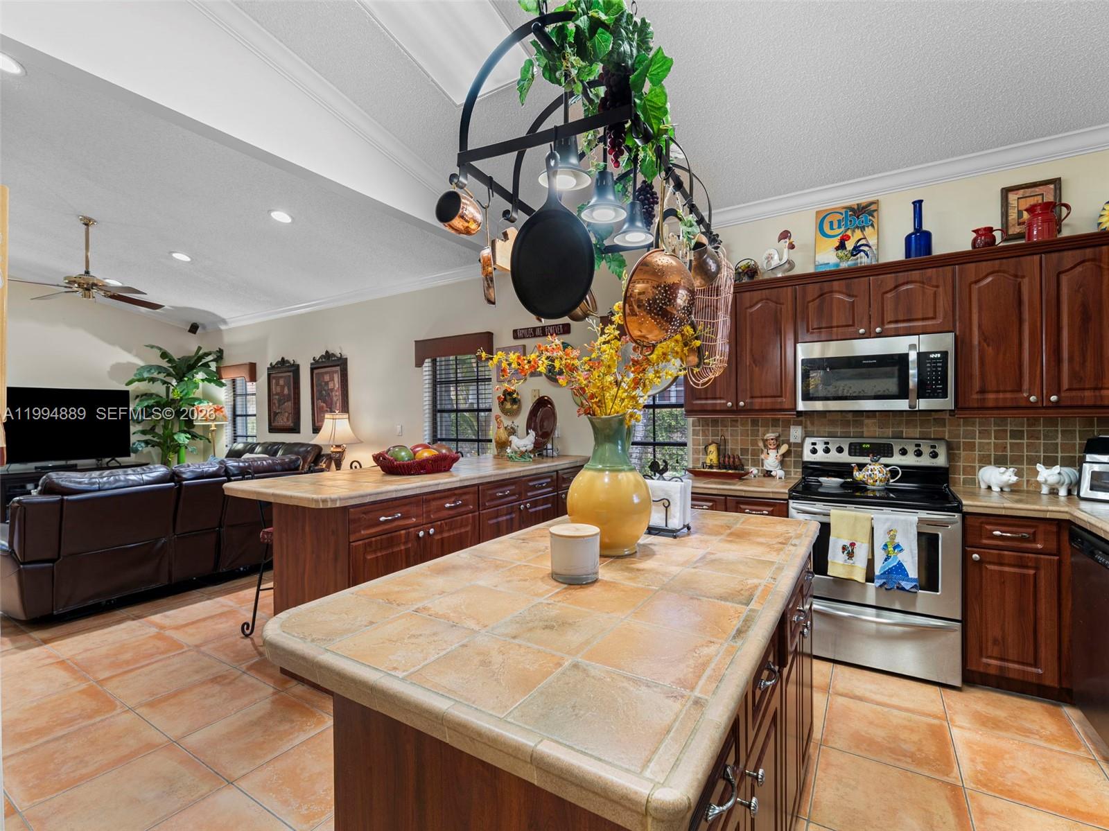 2ND ADDN TO ROYAL OAKS - Residential