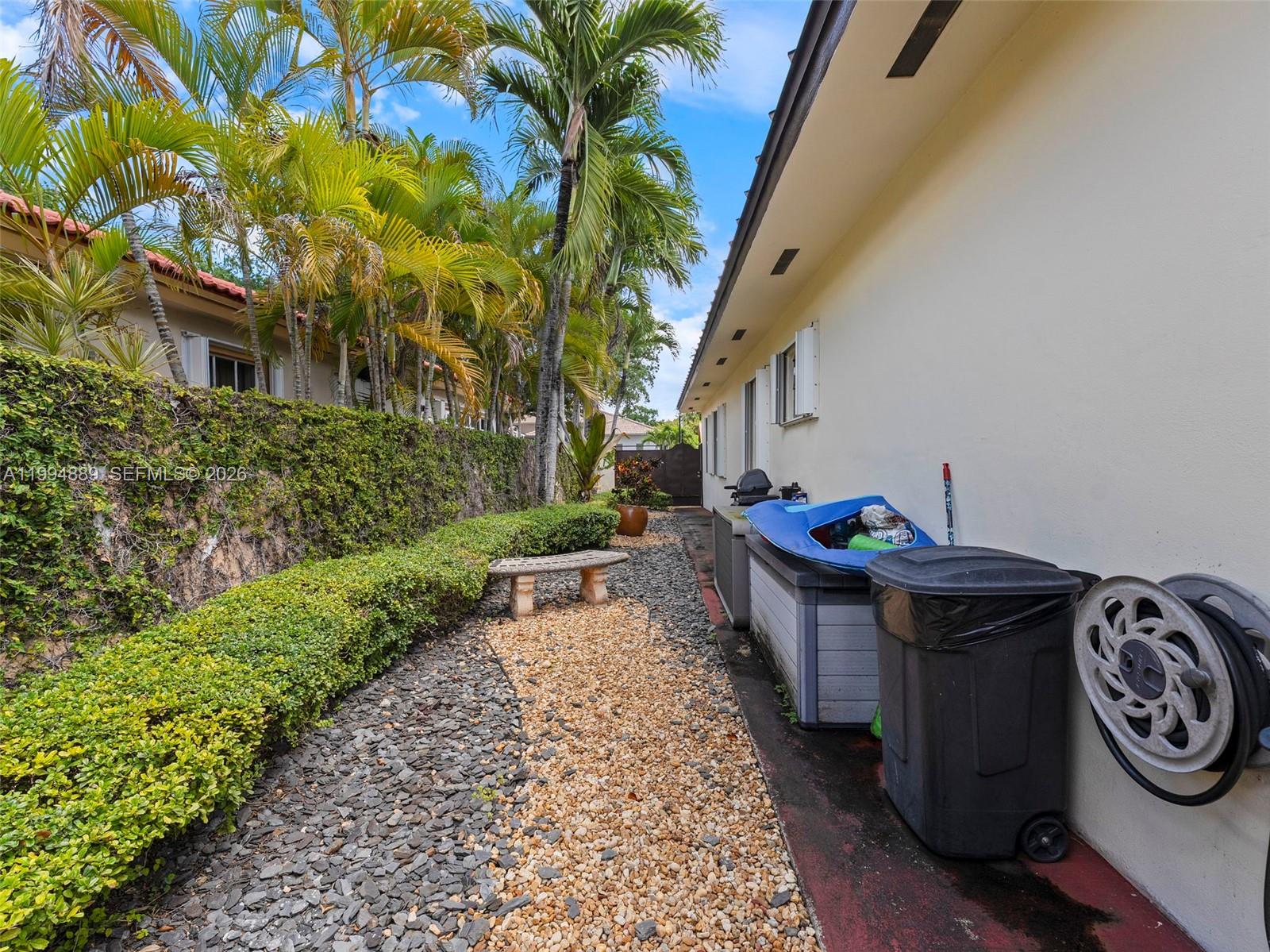 2ND ADDN TO ROYAL OAKS - Residential