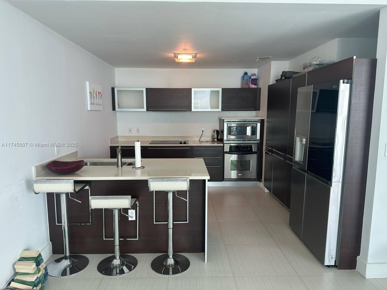 QUANTUM ON THE BAY CONDO - Residential