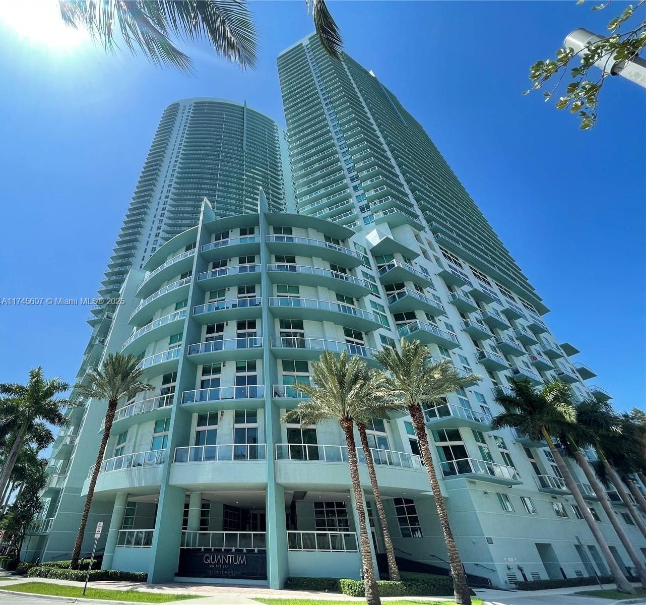 1900 N Bayshore Dr 5006