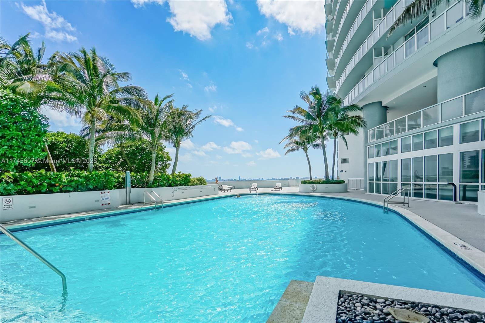 1900 N Bayshore Dr 5006