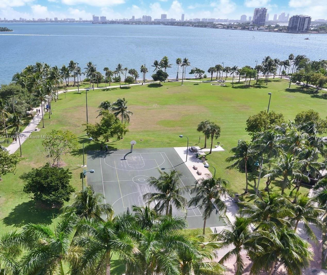 QUANTUM ON THE BAY CONDO - Residential