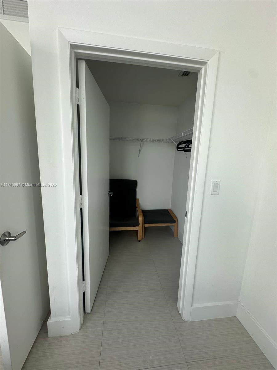 QUANTUM ON THE BAY CONDO - Residential