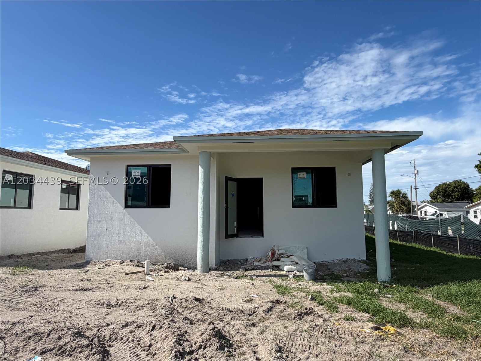 344 NW 11th St