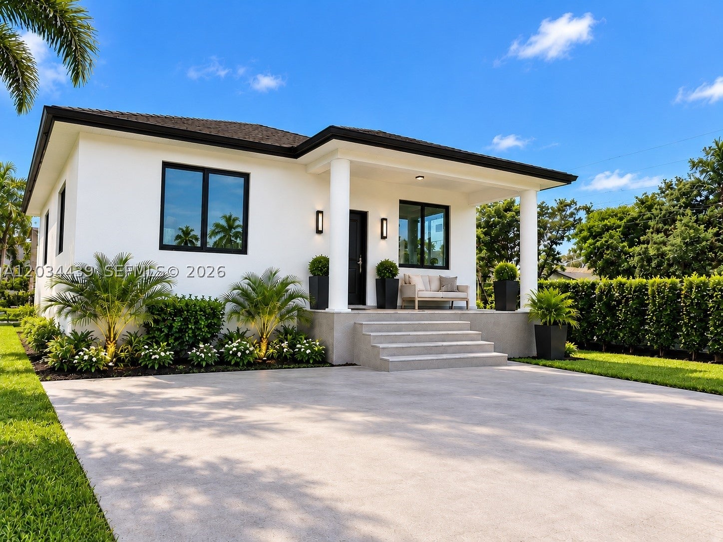 344 NW 11th St